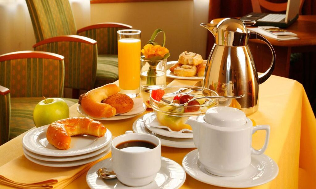 завтрак в отеле